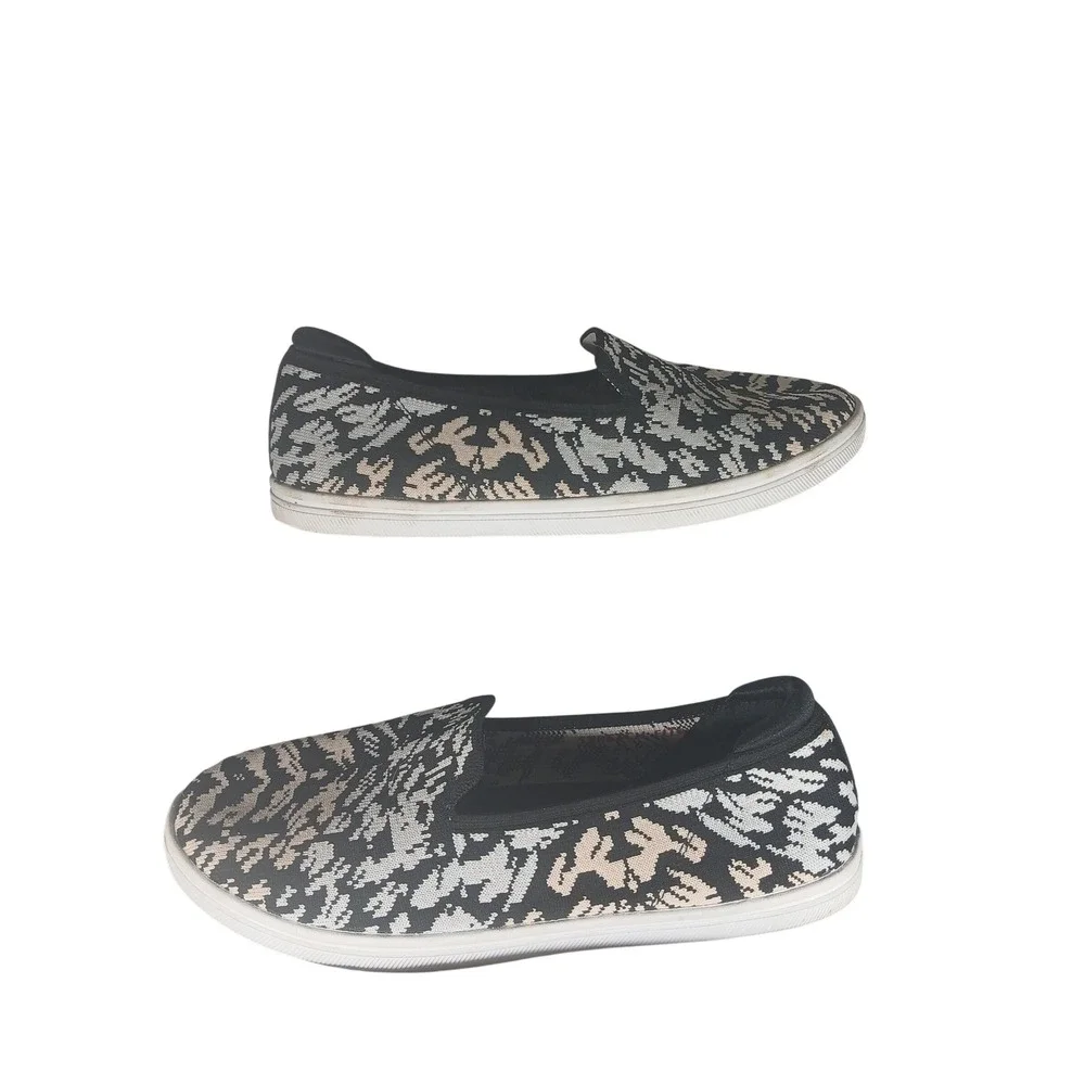 Skechers Slip On‎ Sneakers 9 Black White Animal Print Memory Foam Casual 158302
